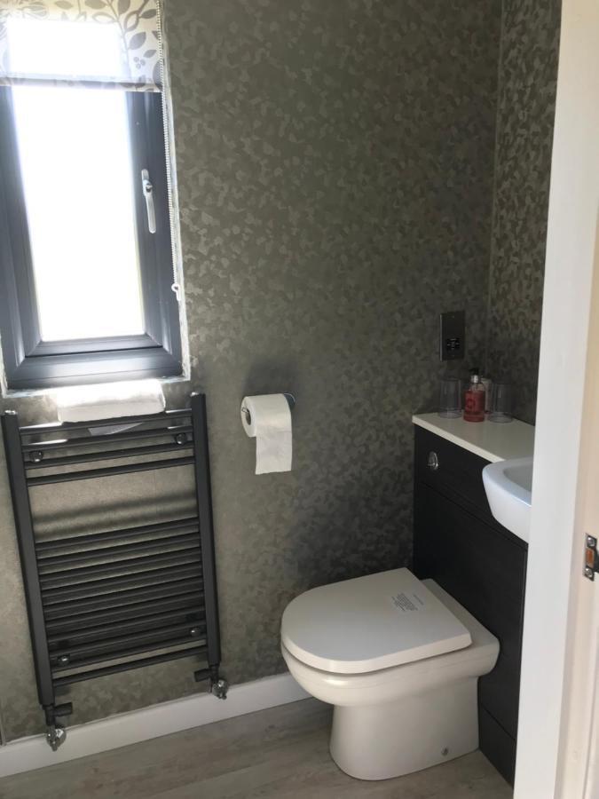 Parkknott Retreat Luxury Lodge With Private Hot Tub Askam in Furness 外观 照片